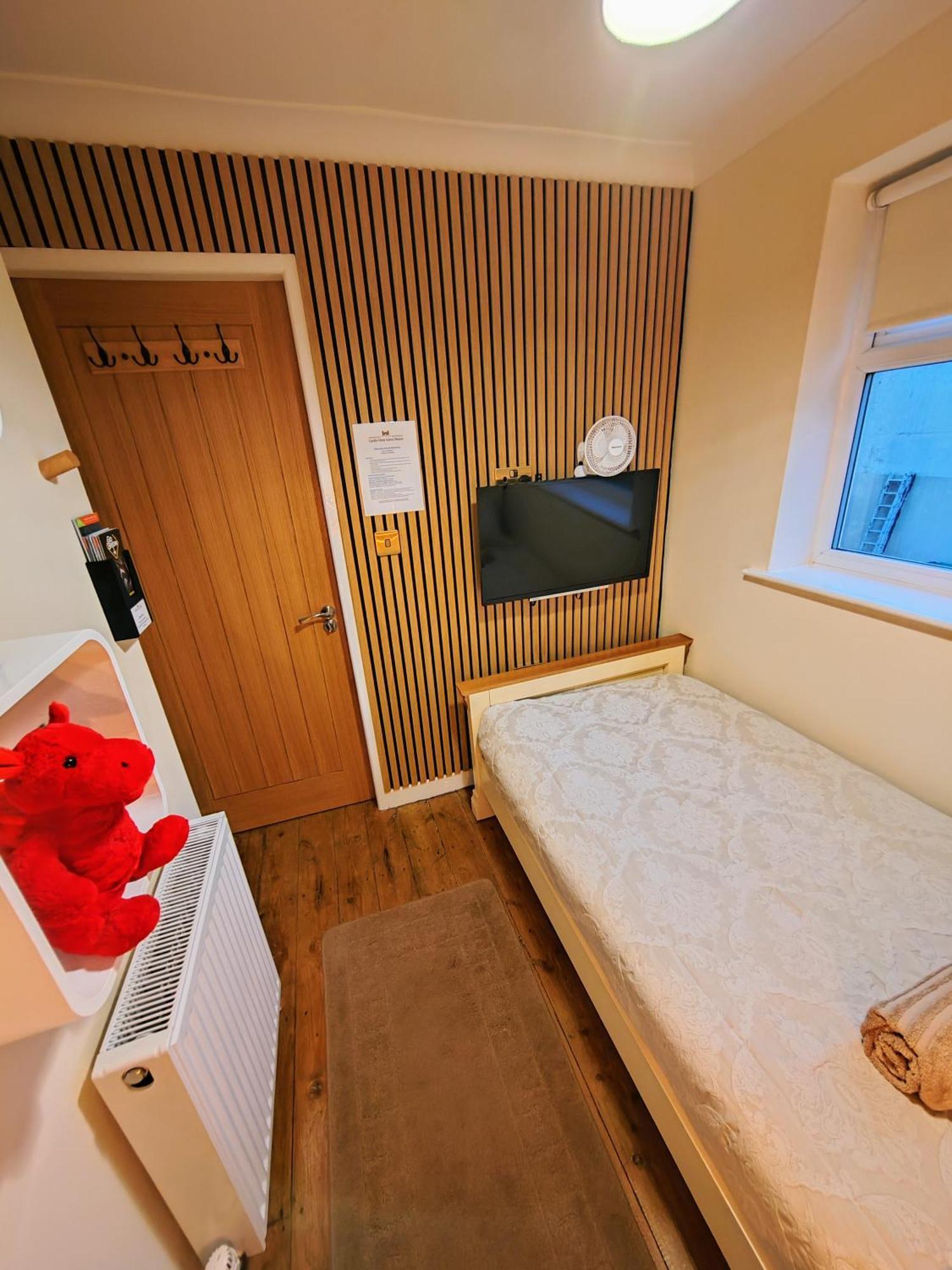 Castle View Guest House ハーレック 部屋 写真